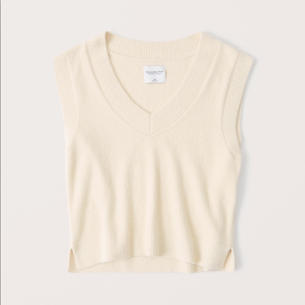 Abercrombie & Fitch Cream Cropped Fuzzy V-neck Sweater Vest